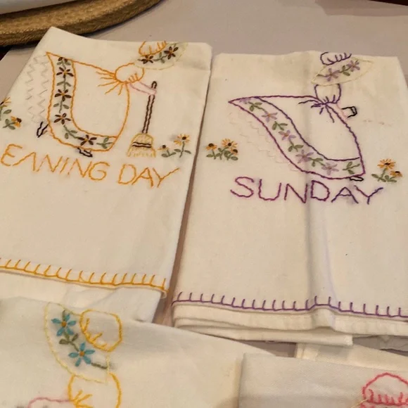 Vintage tea towels days of the week bake iron cleaning market gardening … - Picture 2 of 15